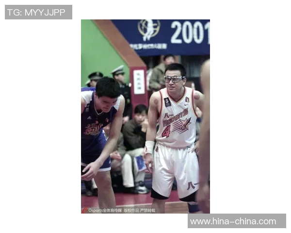 姚明与安得利的传奇故事:从篮球场到商业舞台的辉煌之路