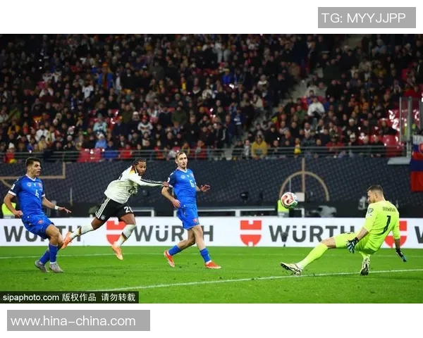 世界杯精彩对决尤文图斯逆转莱比锡帽子戏法引爆全场激情