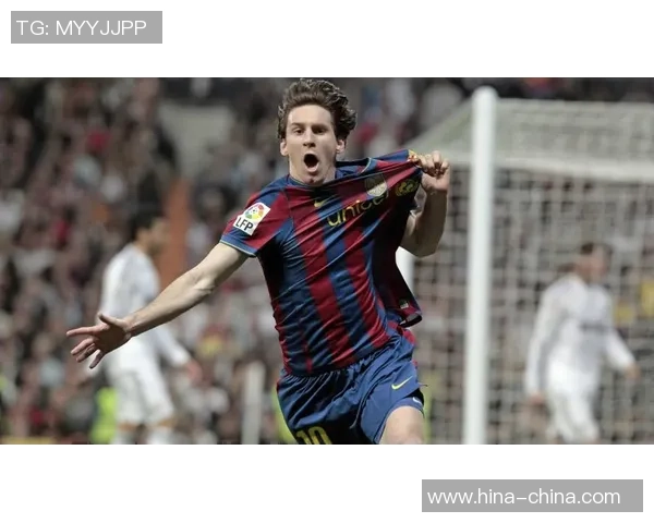 中超精彩对决巴萨逆转里昂帽子戏法点燃全场激情