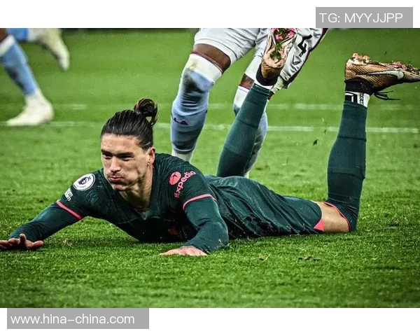 德甲热刺大胜里昂红牌事件引发全场热议赛后点评分析