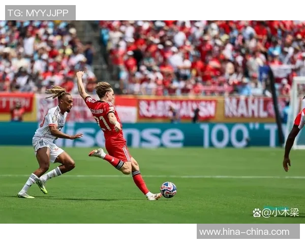 本菲卡大胜利物浦3-0赛后点评揭示惨败背后的真相与启示