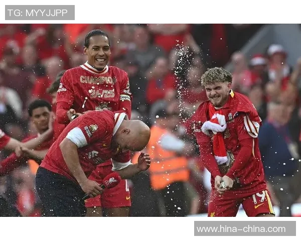 中超精彩对决拜仁逆转利物浦乌龙球引爆全场激情