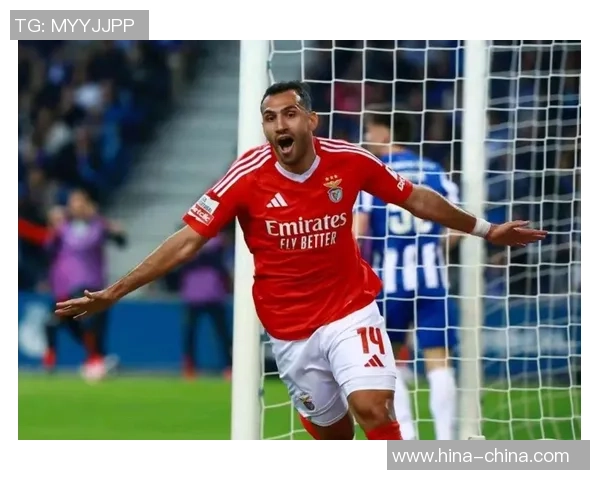 欧联杯本菲卡与里昂激战成平局神奇扑救引发全场热议与转会传闻 欧联杯本菲卡与里昂激战成平局神奇扑救引发全场热议与转会传闻