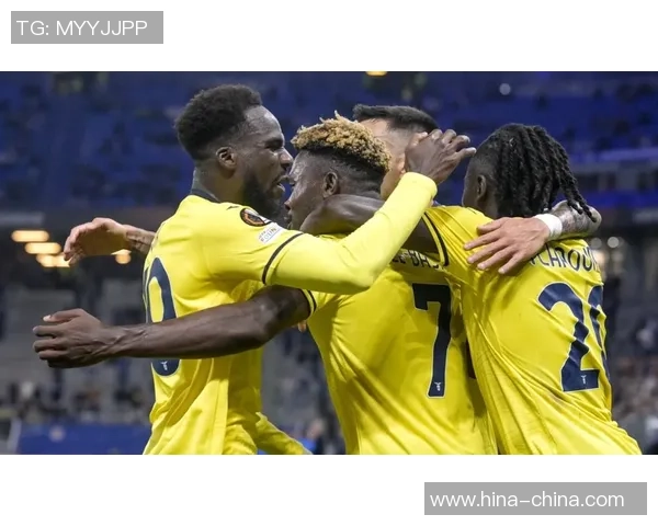 德甲激战曼联大胜波尔图绝杀时刻引发全场狂欢战术分析揭秘