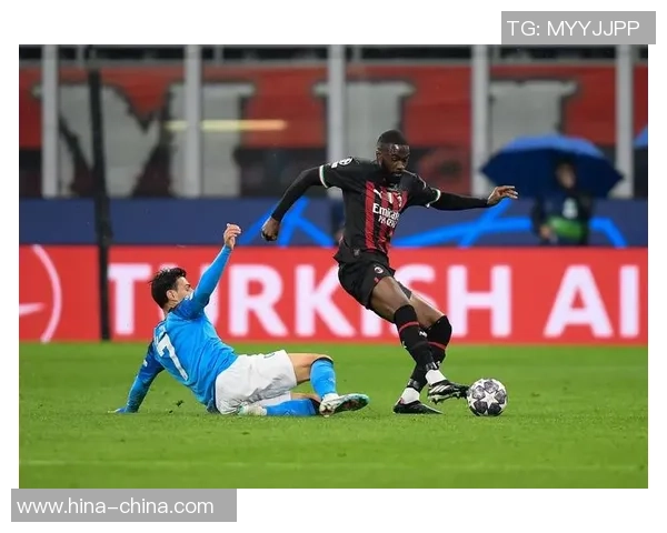 欧联杯激战AC米兰与切尔西战成平局点球大战引发全场狂欢